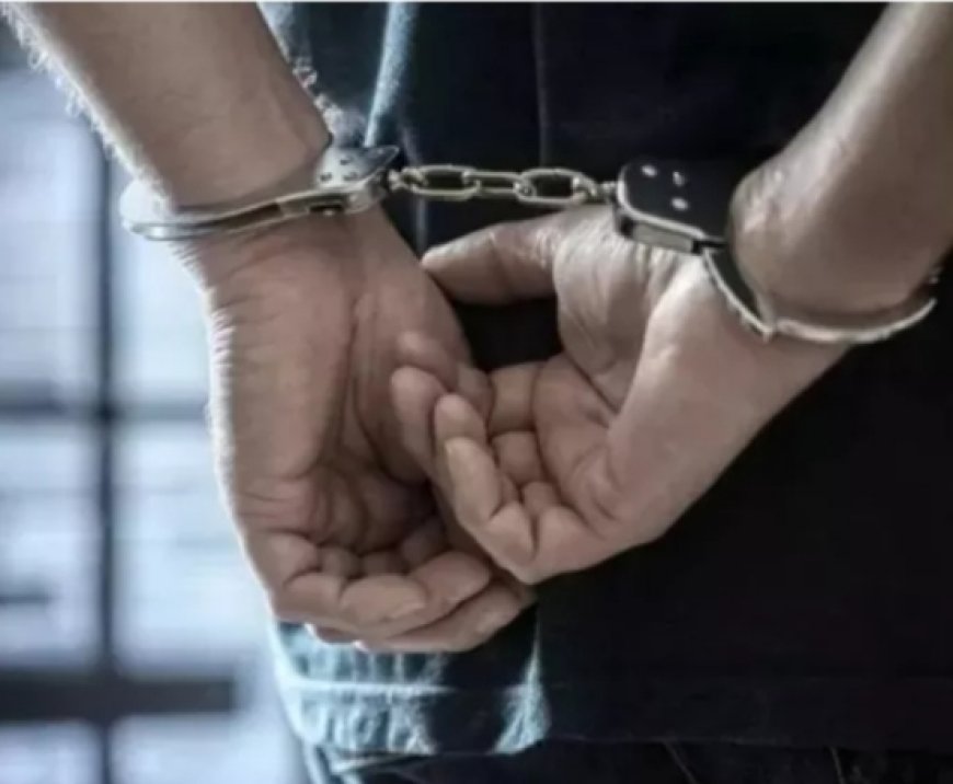 खंड शिक्षा अधिकारी गिरफ़तार,