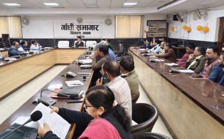 विकास योजनाओ की समीक्षा बैठक संपन्न