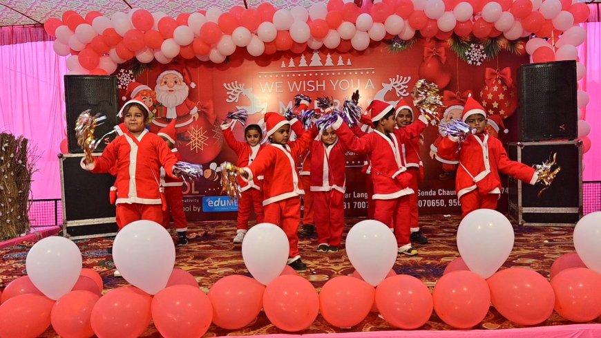 सोन्दा स्थित आई स्कूल में मनाया गया क्रिसमस  का त्योहार