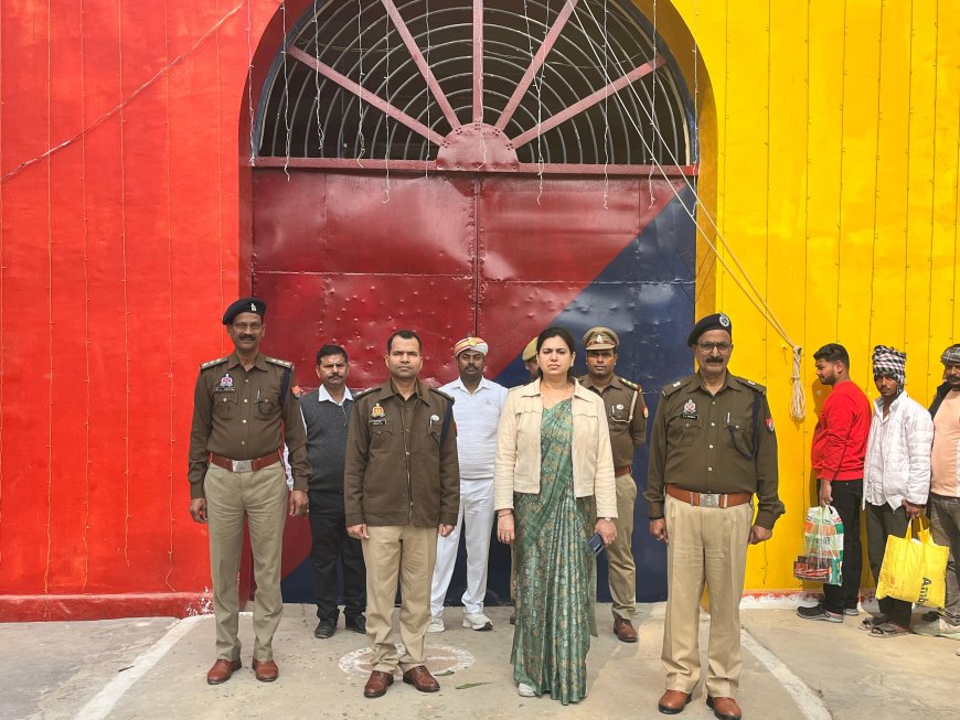 देवरिया में डीएम व एसपी ने जिला कारागार का किया निरीक्षण, जाना जेल के सुविधाओ का हाल