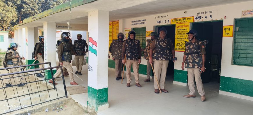  ग्राम प्रधानी चुनाव के मद्देनजर पुलिस ने किया एरिया डोमिनेशन