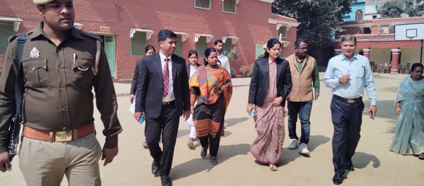 देवरिया में न्यायाधीश गणों ने किया राजकीय बाल गृह का निरीक्षण 