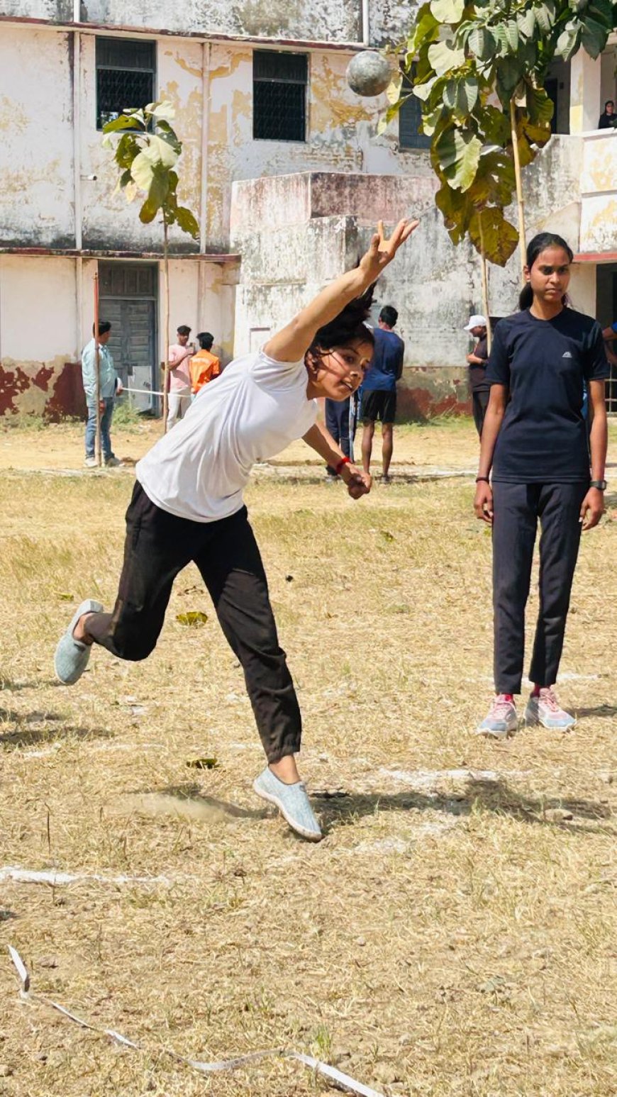 संत विनोबा स्नातकोत्तर महाविद्यालय के प्रांगण में दो दिवसीय वार्षिक क्रीड़ा समारोह का हुआ शुभारंभ
