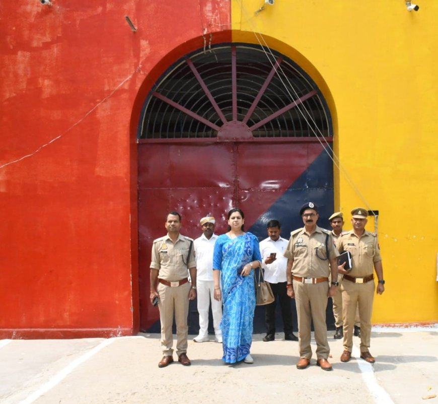 डीएम व एसपी ने जिला कारागार का किया औचक निरीक्षण
