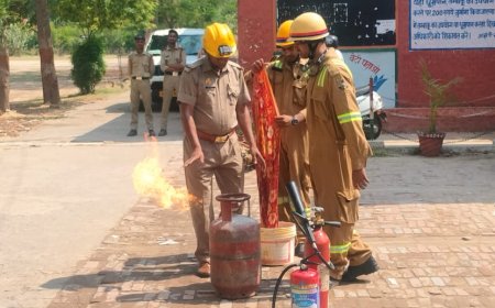 आपात स्थिति से निपटने  के लिए नागरिक सुरक्षा अभ्यास के अंतर्गत मॉक ड्रील