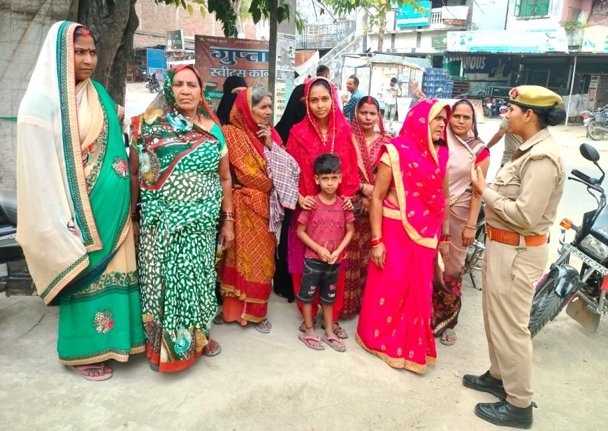 देवरिया में एण्टी रोमियों टीमों द्वारा चलाया गया 'मिशन शक्ति फेज-05' एवं 'शक्ति दीदी' अभियान