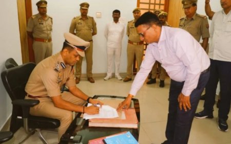 नवागंतुक पुलिस उपमहानिरीक्षक एस एस चन्नप्पा ने पुलिस उप महानिरीक्षक गोरखपुर परिक्षेत्र,गोरखपुर का किया कार्यभार ग्रहण