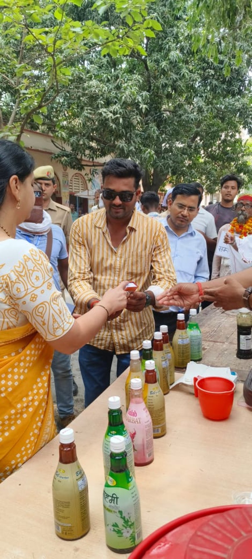 युवा जोश संगठन द्वारा नि:शुल्क शरबत वितरण कार्यक्रम का हुआ आयोजन