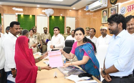 डीएम की अध्यक्षता में संपूर्ण समाधान दिवस आयोजित