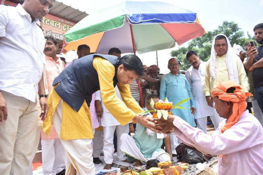 देवरिया रोडवेज परिसर को मिलेगा टीन शेड, यात्रियों को धूप-बारिश से राहत