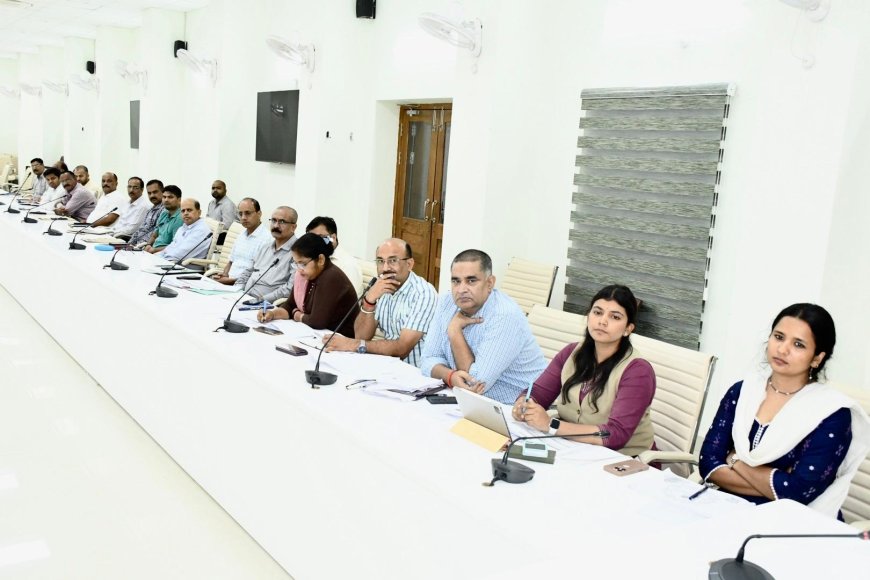 मुख्यमंत्री डैशबोर्ड की प्रगति समीक्षा बैठक में विभागों को कार्यों में तेजी लाने के निर्देश