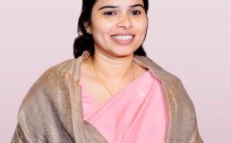 सपा से निष्कासित हुईं विधायक पूजा पाल  सीएम योगी की थी तारीफ