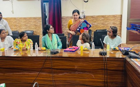 जिलाधिकारी दिव्या मित्तल ने ‘पी.एम. केयर्स फॉर चिल्ड्रेन योजना’ के बच्चों से किया संवाद