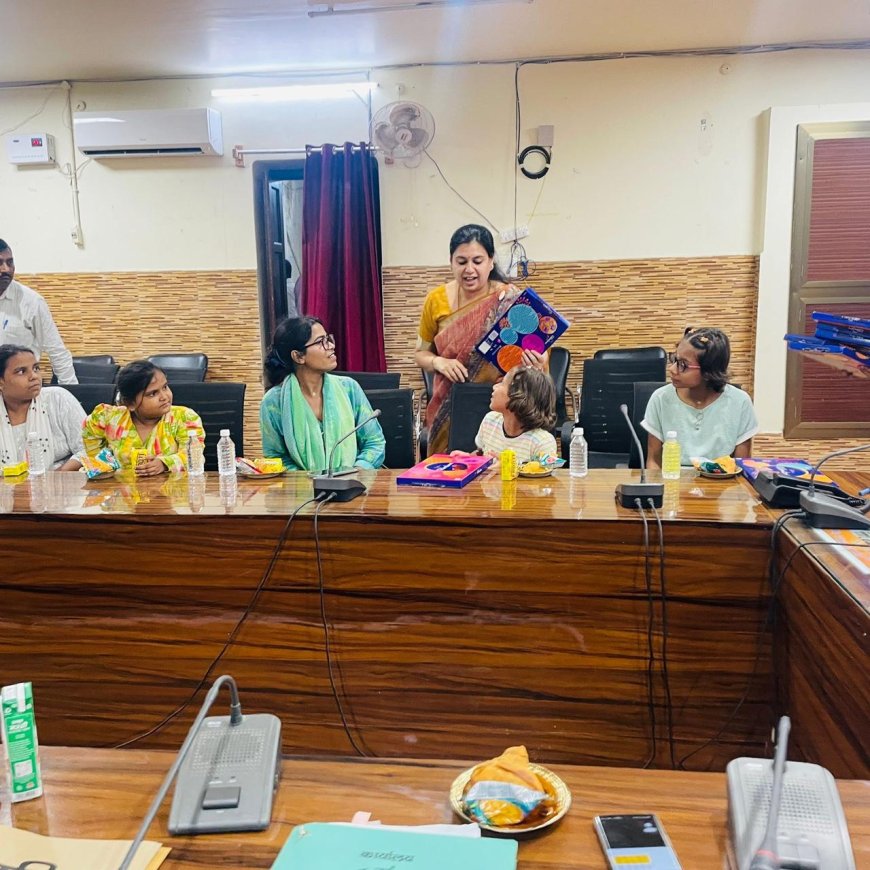 जिलाधिकारी दिव्या मित्तल ने ‘पी.एम. केयर्स फॉर चिल्ड्रेन योजना’ के बच्चों से किया संवाद