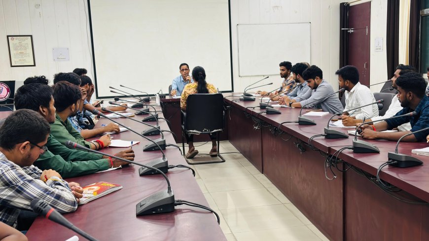 पूर्वांचल विश्वविद्यालय में मॉक इंटरव्यू सत्र का हुआ आयोजन