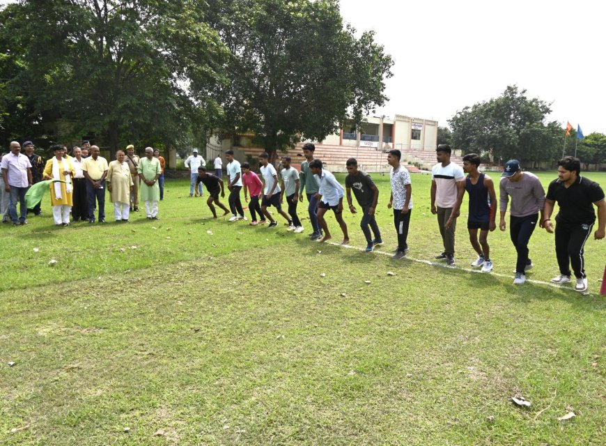 खेल दिवस पर सद्भावना दौड़ के साथ मेजर ध्यानचंद को किया गया नमन