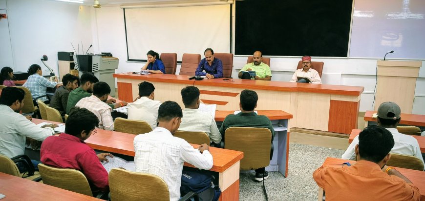 किताबें जीवन की सच्ची मित्र: प्रो मनोज मिश्र 