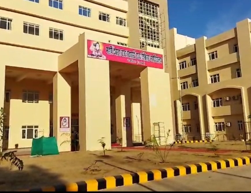 देवरिया मेडिकल कॉलेज की पानी टंकी में मिला युवक का शव