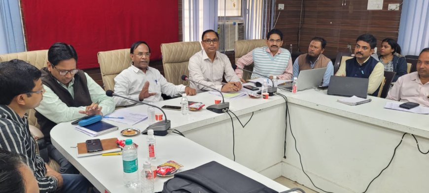 अनुपस्थित चल रहे सीएचओ पर की जाए कार्रवाई: सीएमओ