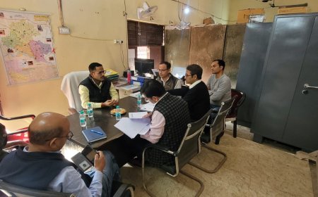 देवरिया में भारत सरकार की टीम ने कालाजार के अभिलेखों को देखा