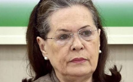 कांग्रेस की वरिष्ठ नेता सोनिया गांधी की तबीयत बिगड़ी, अस्पताल में भर्ती