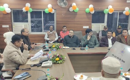 नेताजी सुभाष चंद्र बोस जयंती पर आयोजित होने वाली ब्लैकआउट मॉकड्रिल की तैयारियों को लेकर हुई बैठक