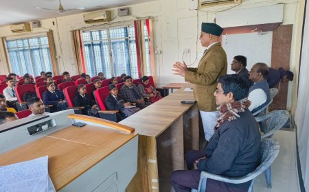 अनिश्चित वैश्विक परिदृश्य में भारत की भूमिका महत्वपूर्ण : प्रो. पुरोहित