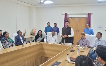 किशोरियों को सर्वाइकल कैंसर से बचाएगी एचपीवी वैक्सीन : डॉ शलभ मणि 