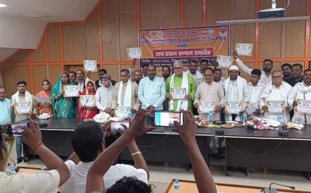 स्वरोजगार को बढ़ावा देने वाले ग्राम प्रधान हुए सम्मानित 