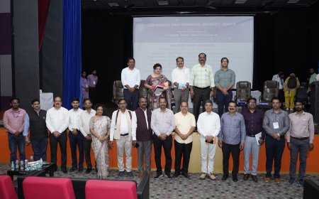 भविष्य की जरूरत केवल डिग्री नहीं, विजन और कौशल से मिलेगी सफलता- प्रो. रुम्की बनर्जी