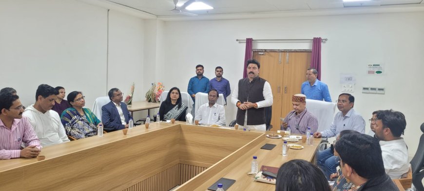 किशोरियों को सर्वाइकल कैंसर से बचाएगी एचपीवी वैक्सीन : डॉ शलभ मणि 