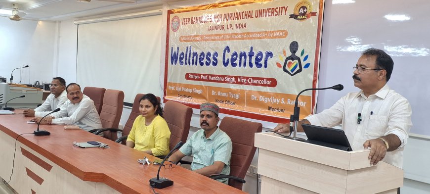 सोशल मीडिया के दौर में मानसिक शांति और आत्मिक संतुलन ही सच्ची खुशी: प्रो. पाथर्डीकर 