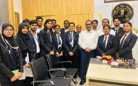 पीयू विधि के विद्यार्थियों ने न्यायालय में क्रिया भ्रमण , न्यायालय की कार्यवाही को बारिकी से देखा और समझा 