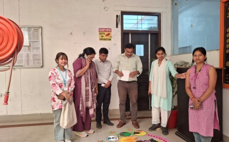 नारी शक्ति वंदन के समर्थन में छात्राओं ने बनाई रंगोली