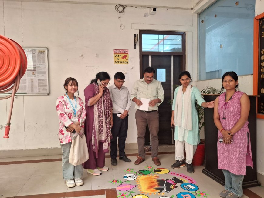 नारी शक्ति वंदन के समर्थन में छात्राओं ने बनाई रंगोली