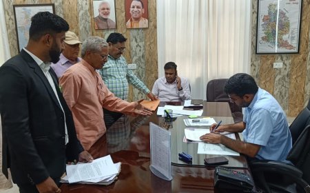 जनसुनवाई में डीएम ने सुनी फरियादियों की समस्याएं, अधिकारियों को दिए त्वरित निस्तारण के निर्देश