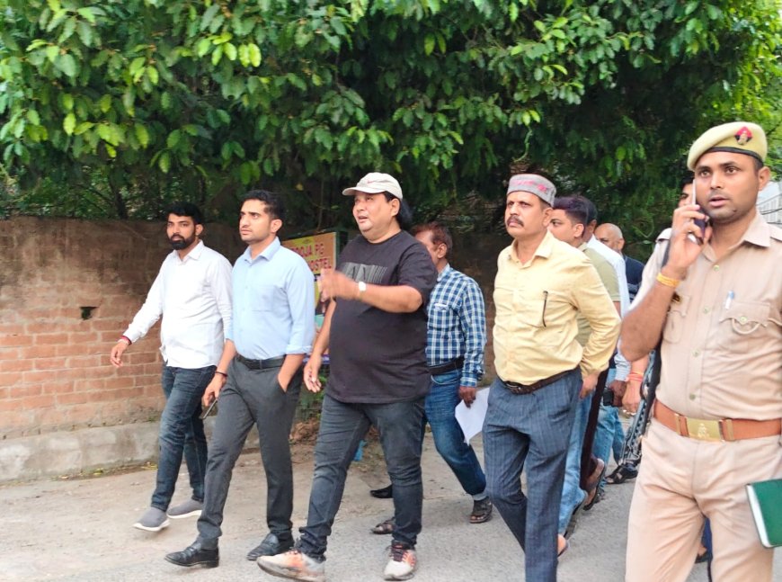 पत्रकारपुरम कॉलोनी के विकास को लेकर नगर आयुक्त ने किया स्थलीय निरीक्षण