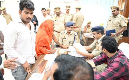 थाना समाधान दिवस में डीएम-एसपी ने सुनीं जन शिकायतें, त्वरित निस्तारण के दिए निर्देश