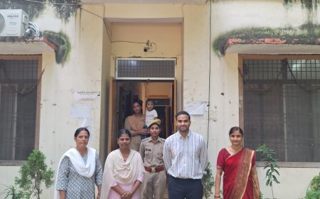जिलाधिकारी ने वन स्टॉप सेंटर एवं चाइल्ड हेल्पलाइन का किया औचक निरीक्षण