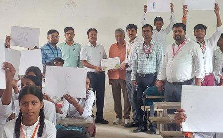 बाबा राघव दास इंटर कालेज में‘आत्मनिर्भर शाला’ के तहत विद्यार्थियों को किया जागरूक
