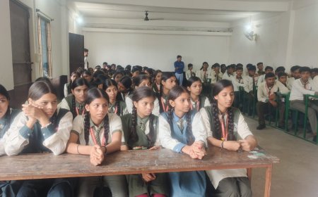 भव्य 'युवा संवाद कार्यक्रम' का हुआ आयोजन