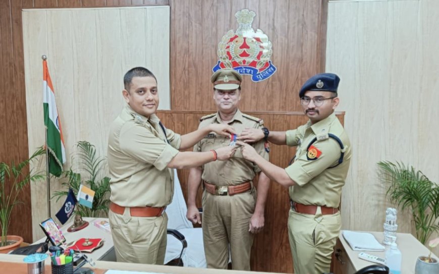 निरीक्षक संतोष कुमार अवस्थी 'अति उत्कृष्ट सेवा पदक' से सम्मानित