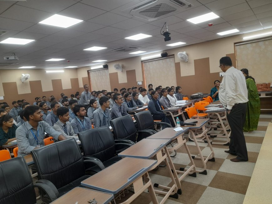 ड्रोन संचालन से जुड़े कानूनी प्रावधान पर हुई चर्चा